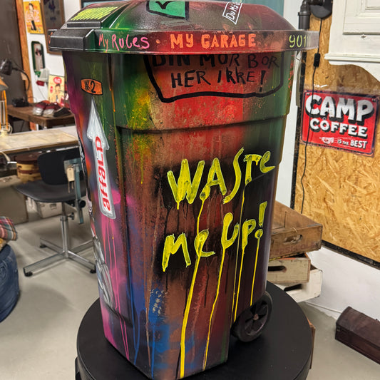 Unika kunst skraldespand