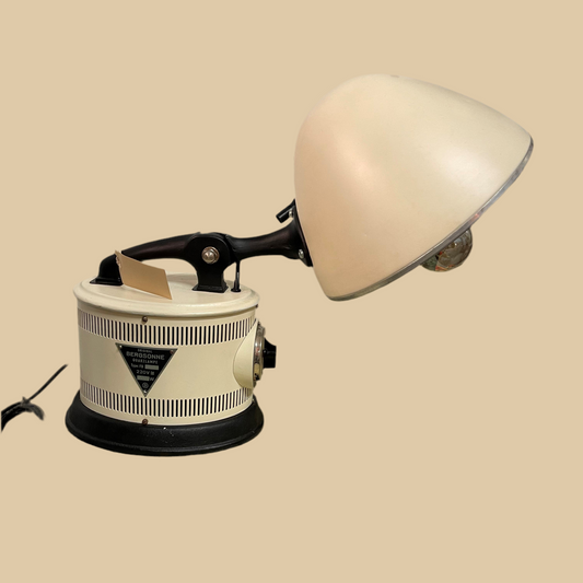 Bergsonne bordlampe i hvidmalet metal