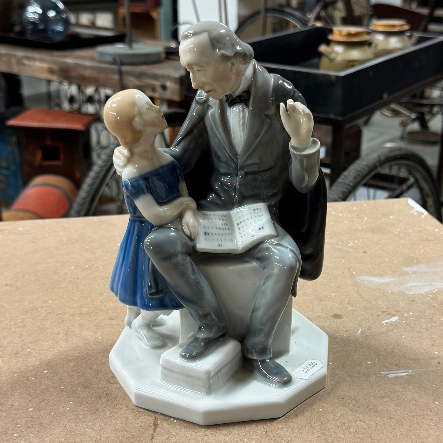 H.C Andersen porcelænsfigur med lille pige
