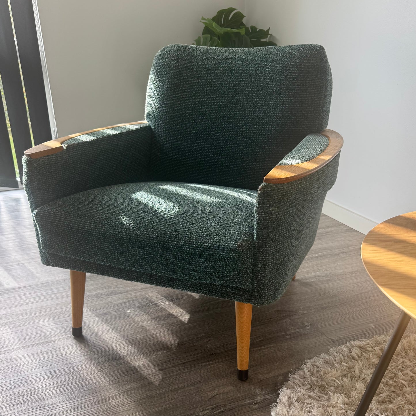 Midcentury Loungesæt, 2 stk, 60’erne i fed blå/grøn polstring med træarmlæn