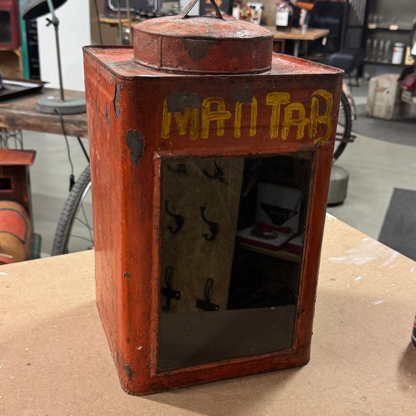 Rejekiks dåser i metal med glas