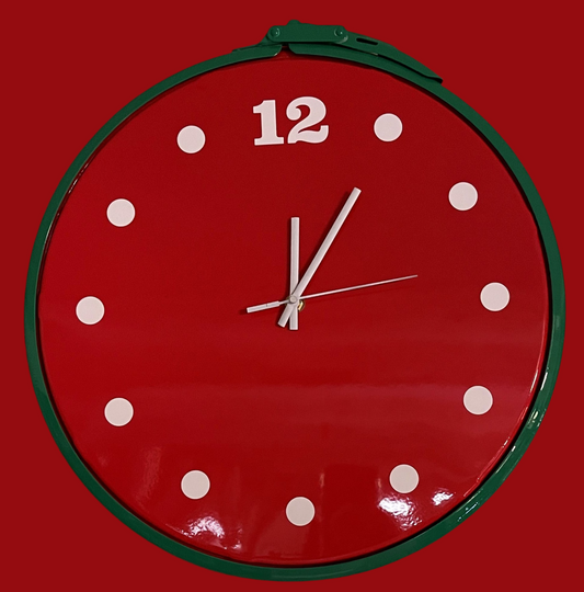 Metal Ur i rød fra tønde