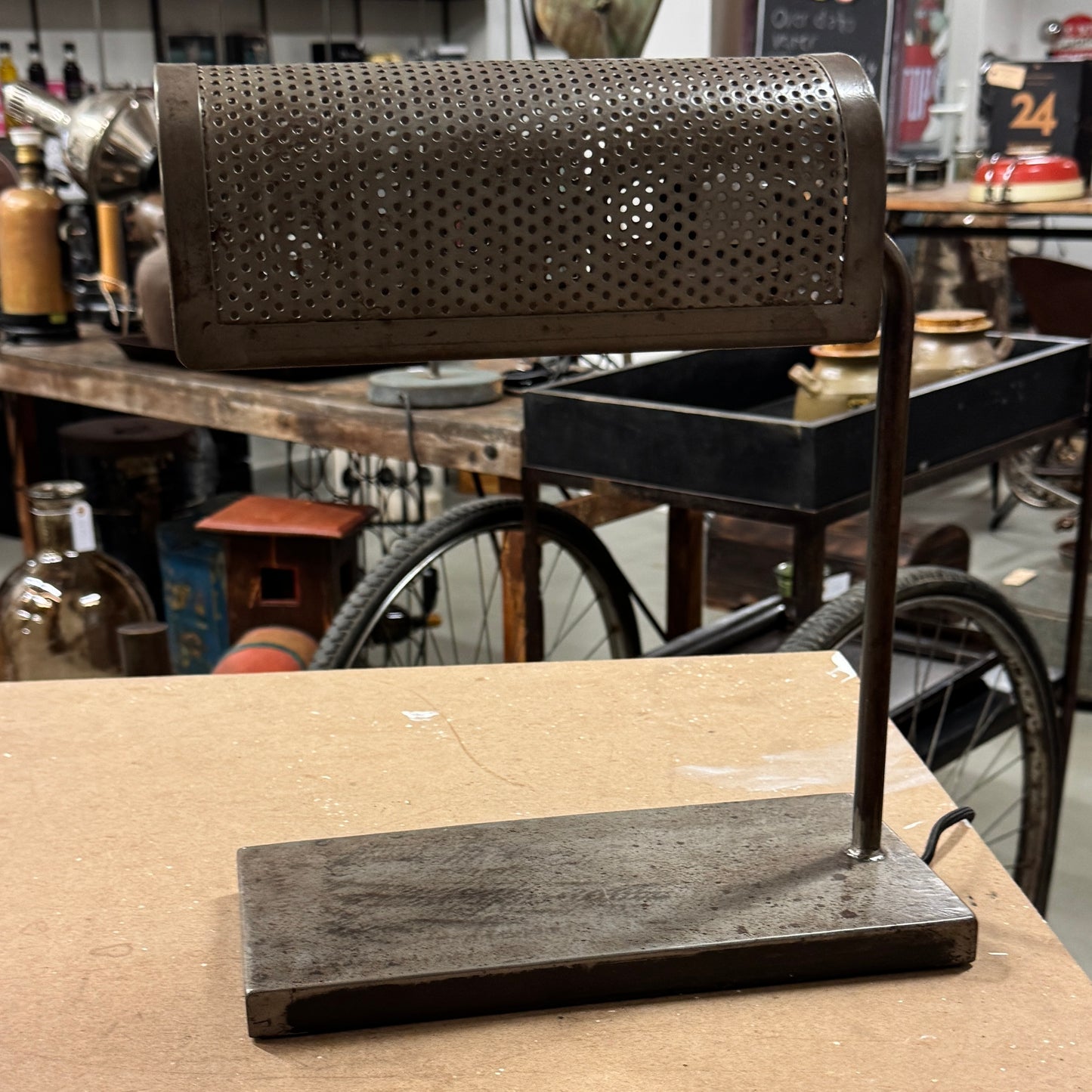 Industri bordlampe