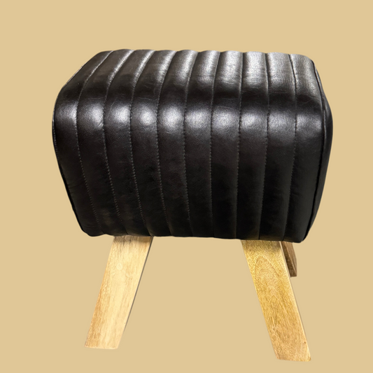 Jumper puf/ buk/ skammel i sort læder