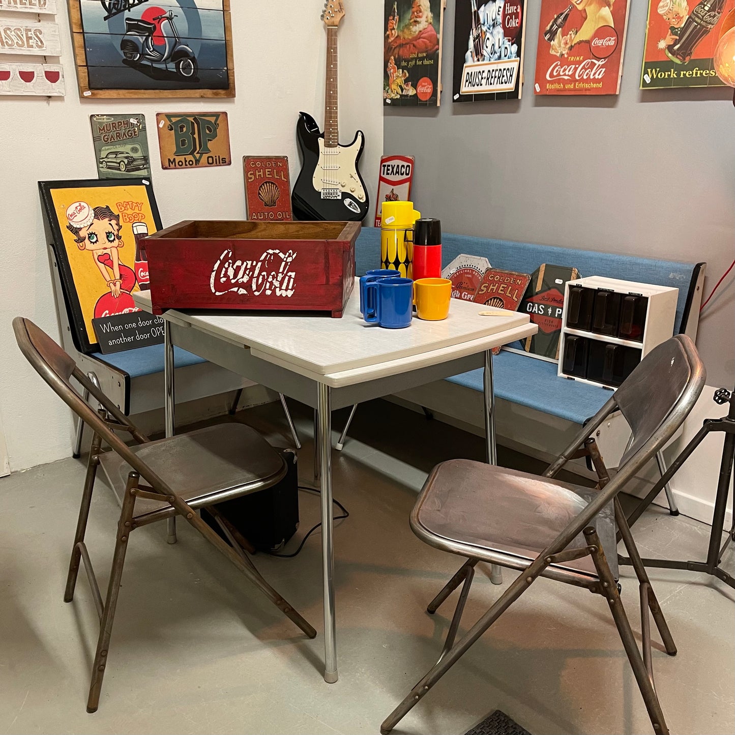 Rustik klapstol i poleret stål med helt rigtig patina