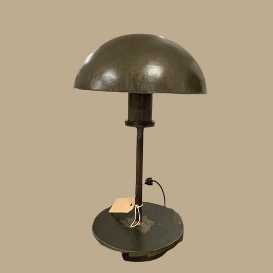 Rå retro industriel bordlampe