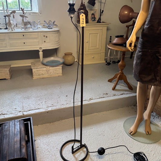 Gulv lampe i jern