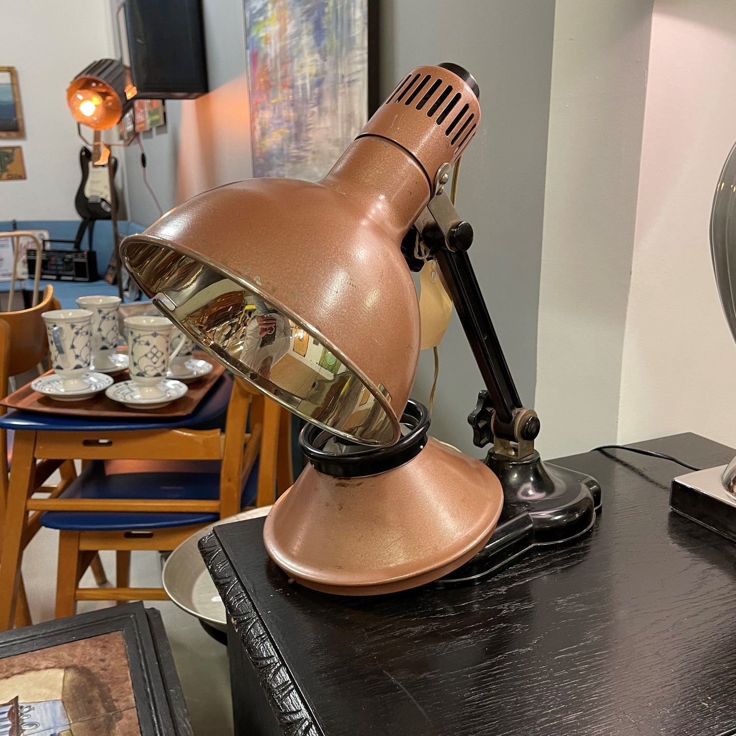 Rå bordlampe i metal